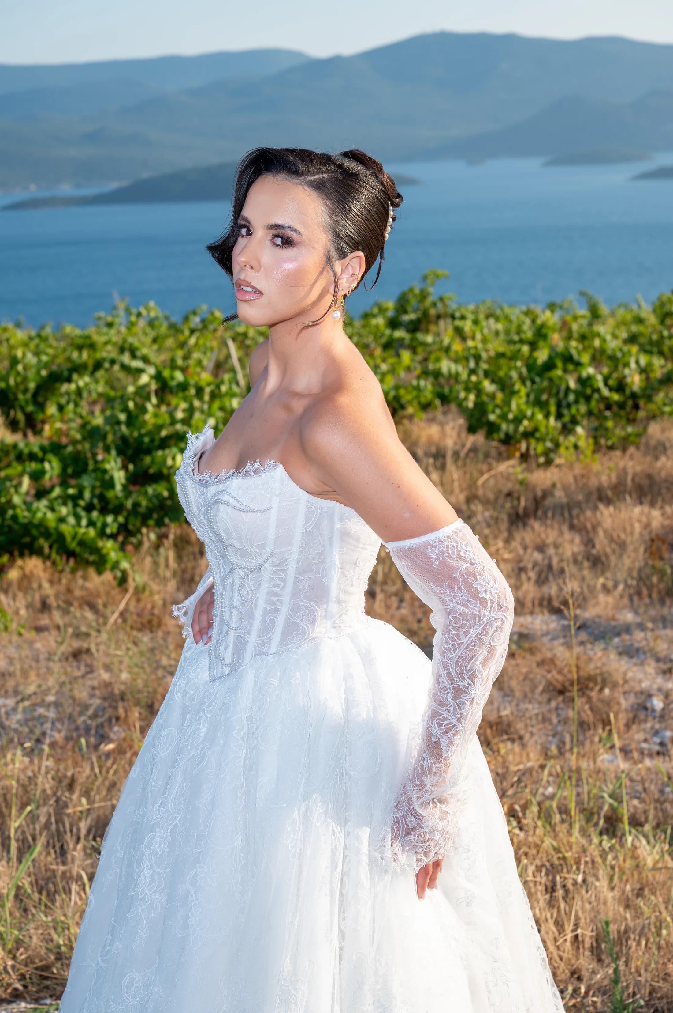 Editorial bridal portrait by Luvon Studio
